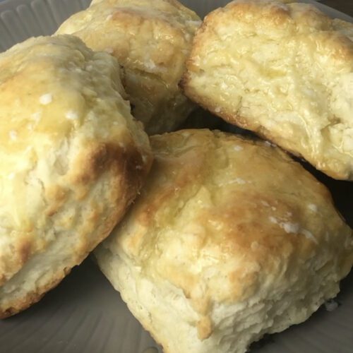 buttermik-biscuits-closeup