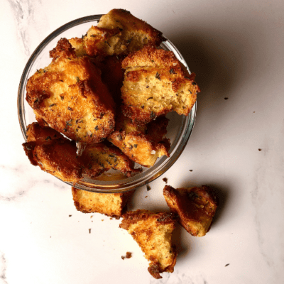 garlic herb croutons featured image