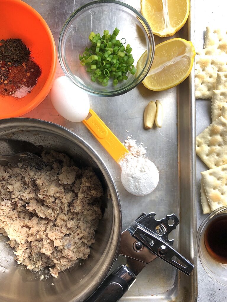 Salmon cake ingredients